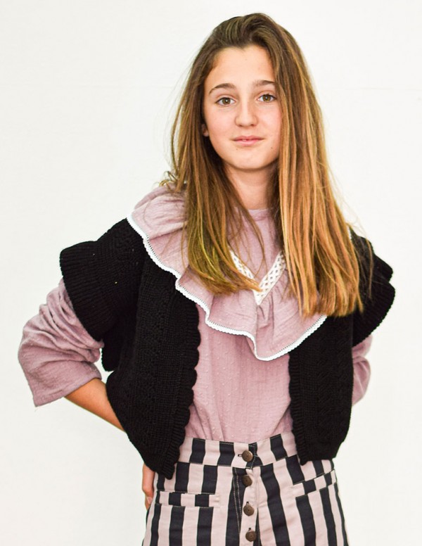 Blusa pico plumeti malva