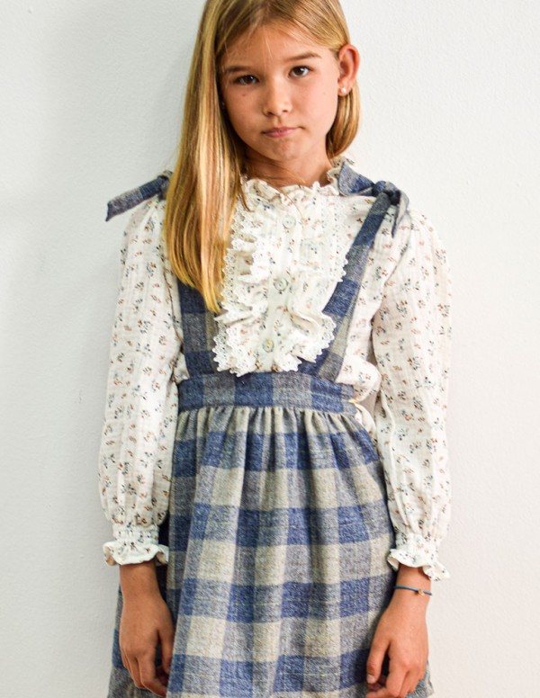 Blusa chorreras azul 2