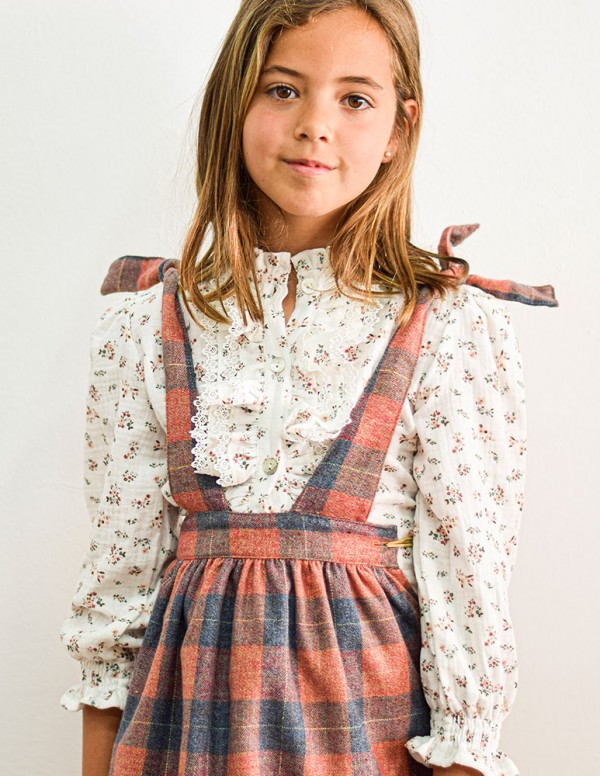 Blusa chorreras rosa