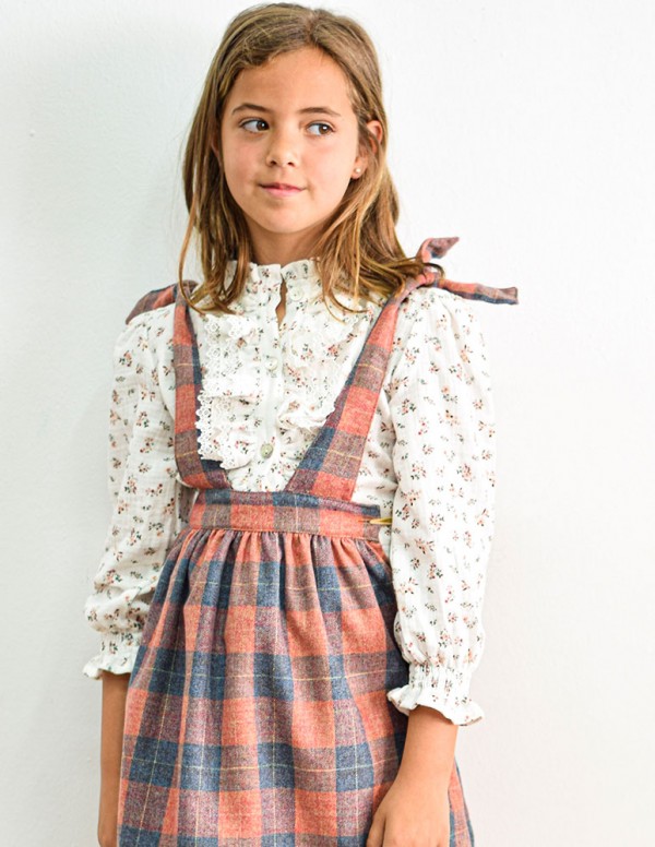 Blusa chorreras rosa