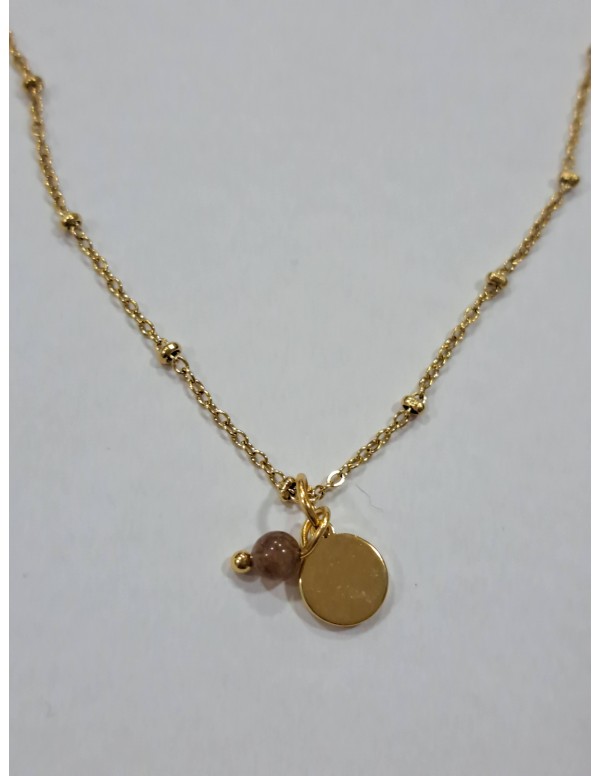 COLGANTE DORADO CON MEDALLITA Y PIEDRA MARRÓN