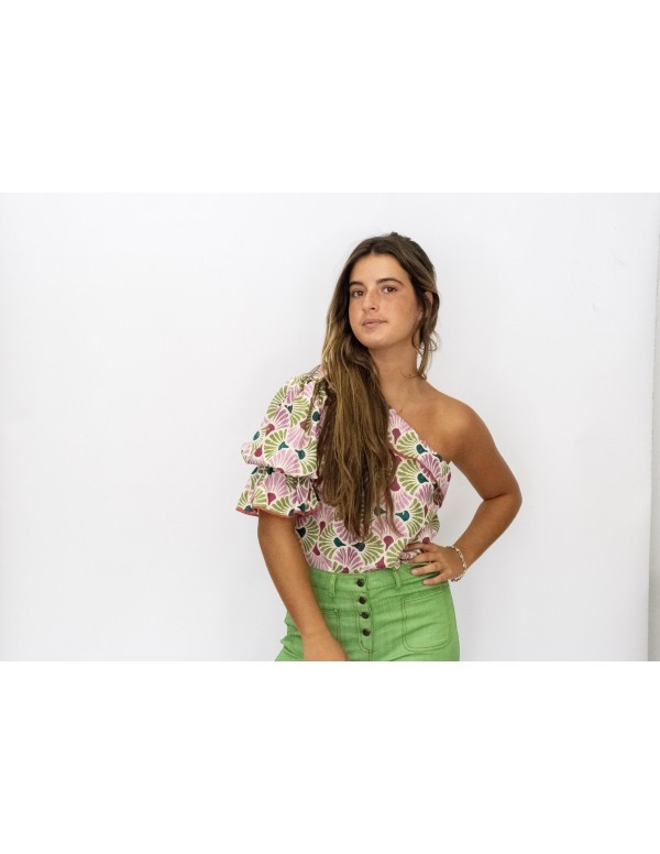 TOP ASIMETRICO CADENAS ROSA