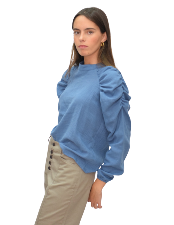 Blusa Abullonada azul - Dímelo Hilando 2