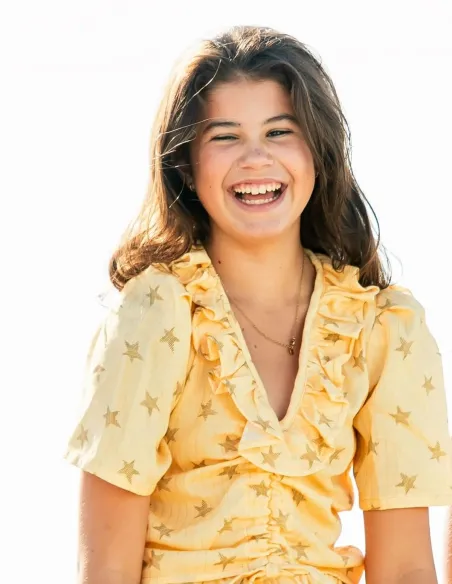 BLUSA ESTRELLAS MOSTAZA