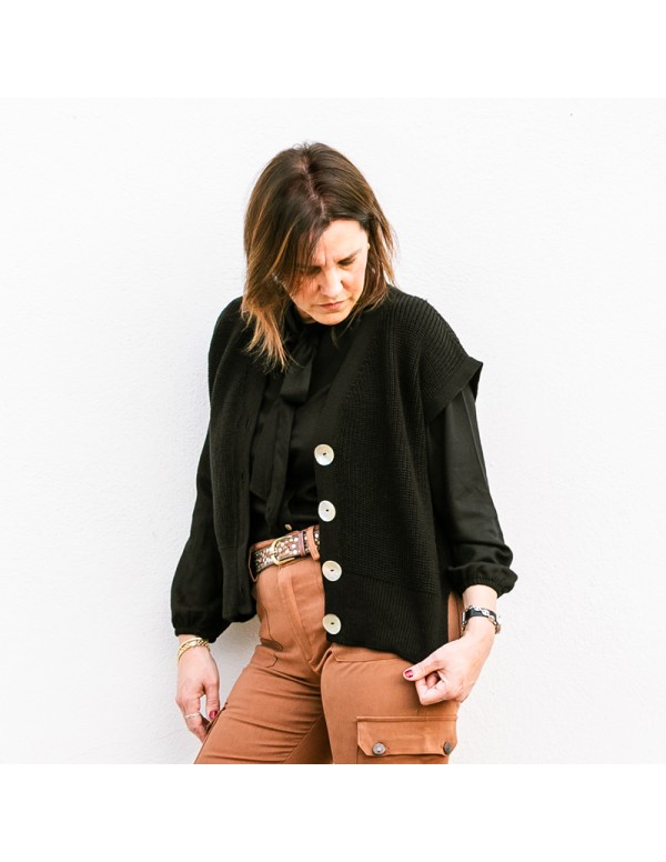 Chaleco Punto Negro Chica/Woman