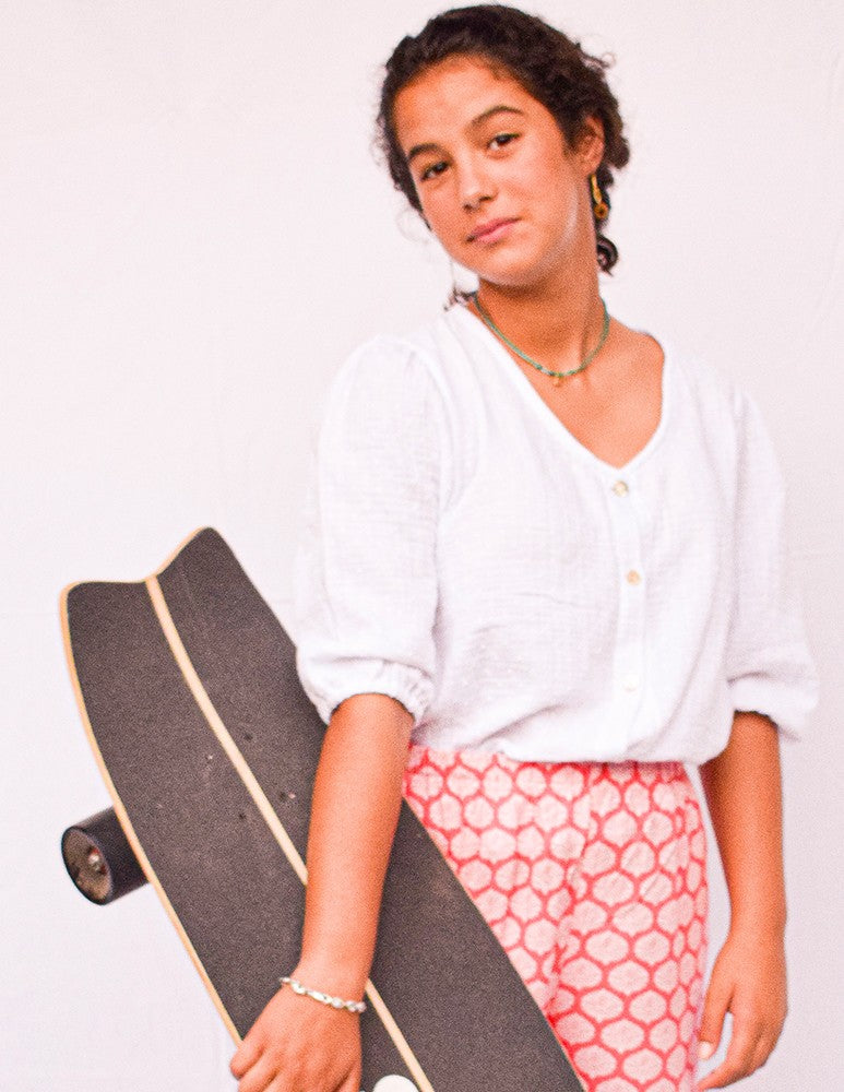 Top white boble bordado