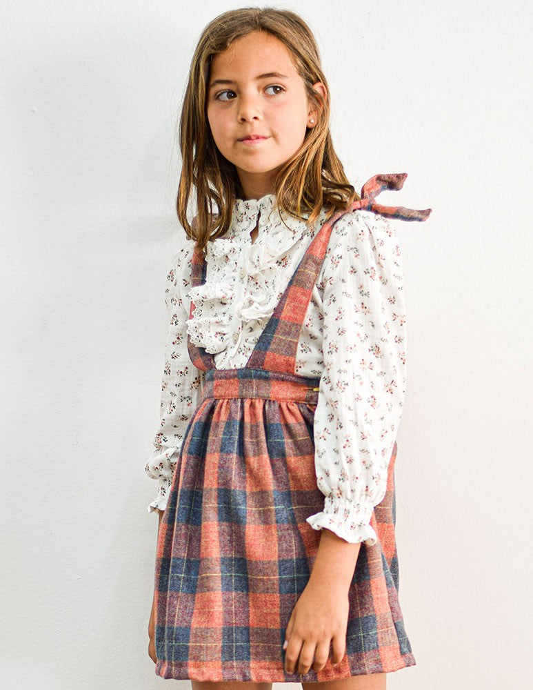 Blusa chorreras rosa