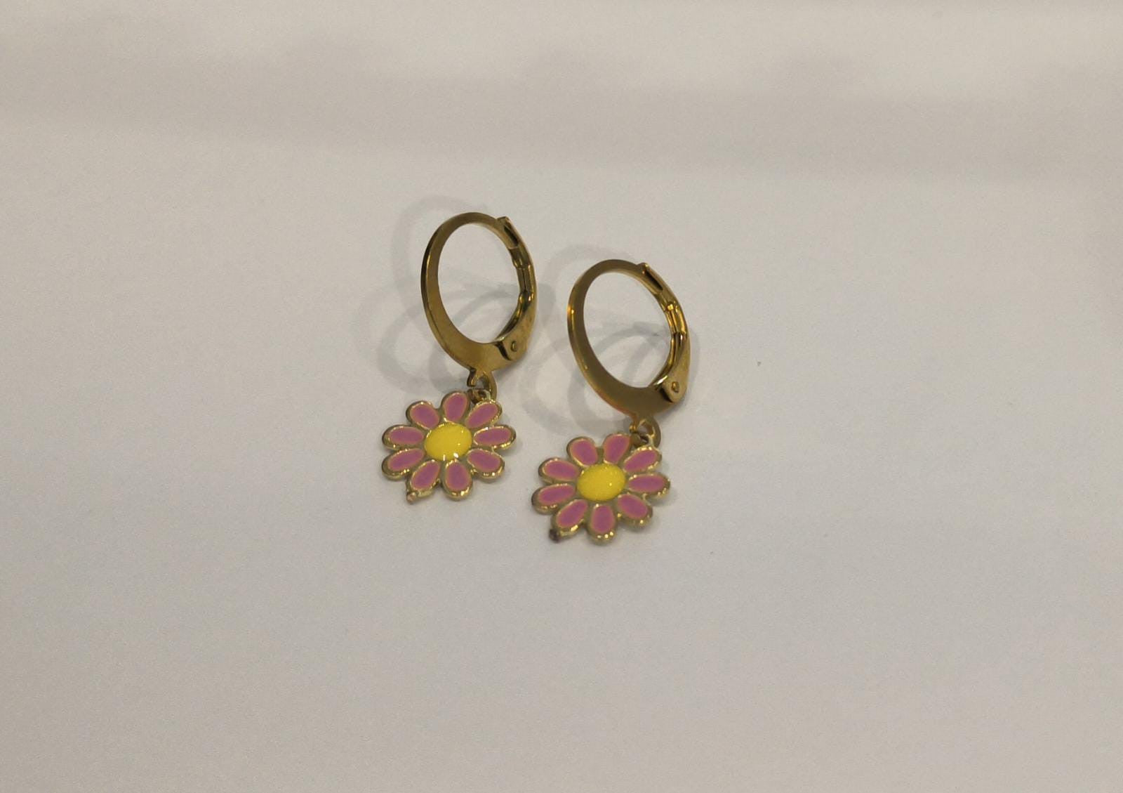PENDIENTES MARGARITAS VARIOS COLORES