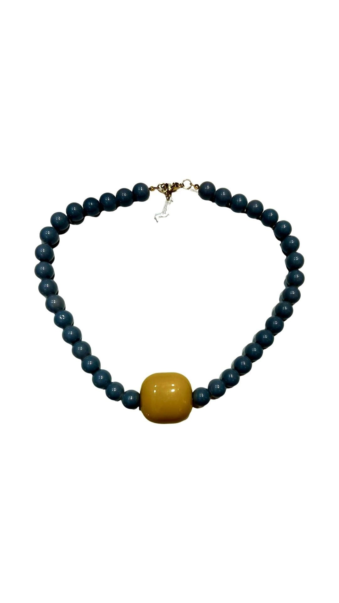 COLLAR ABALORIOS CON CUADRADO