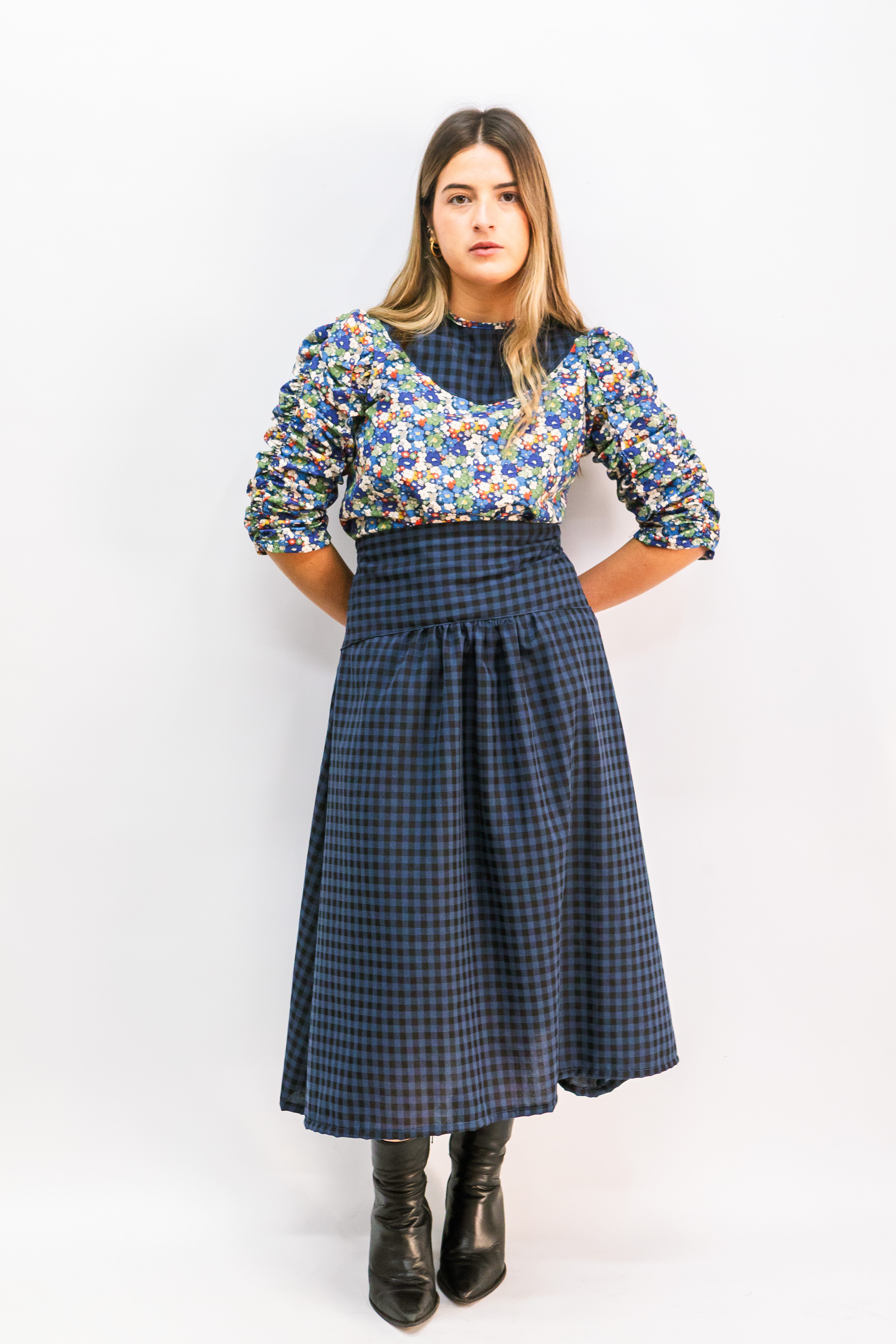 FALDA VICHY MIDI AZUL