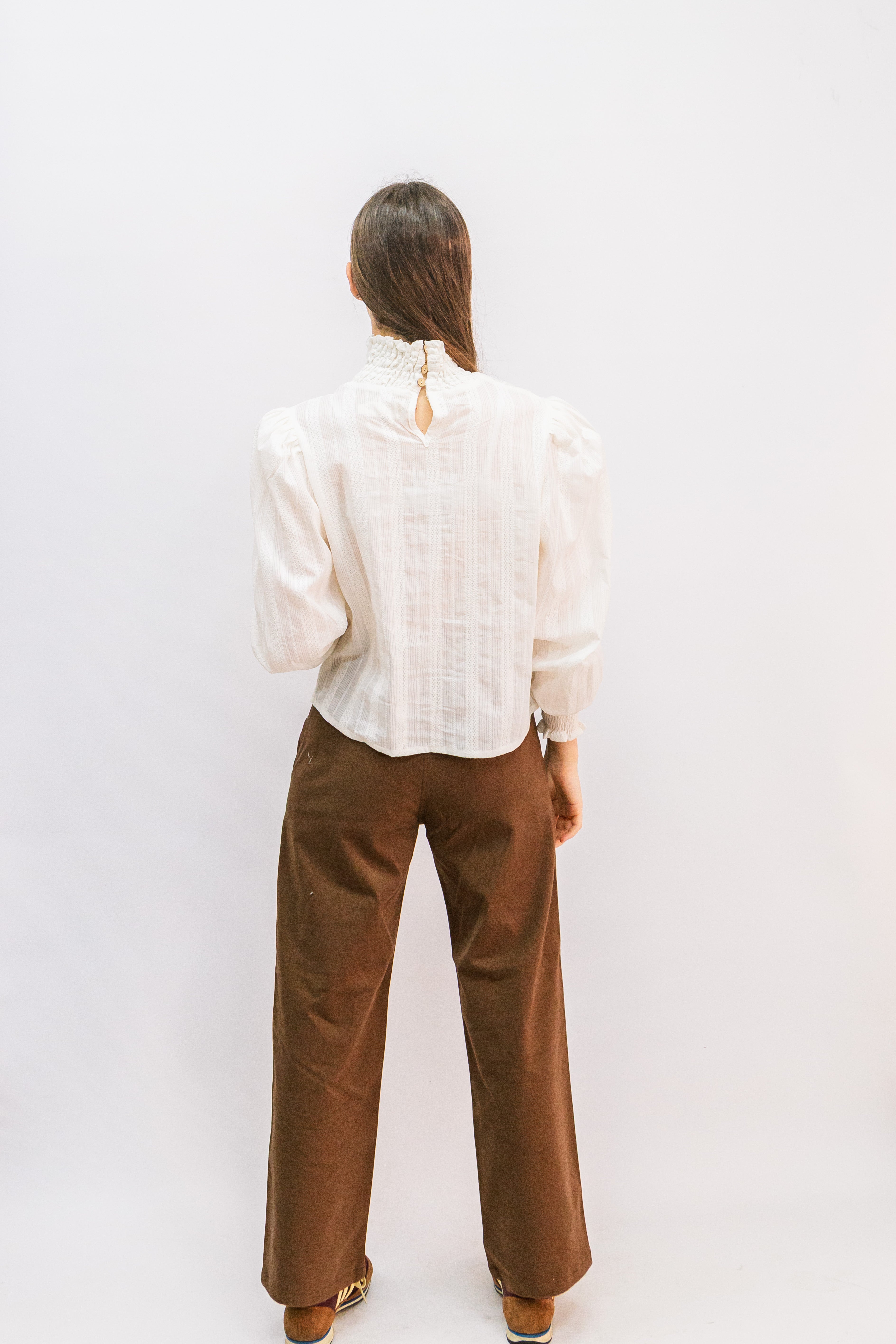 BLUSA FLORES BLANCAS
