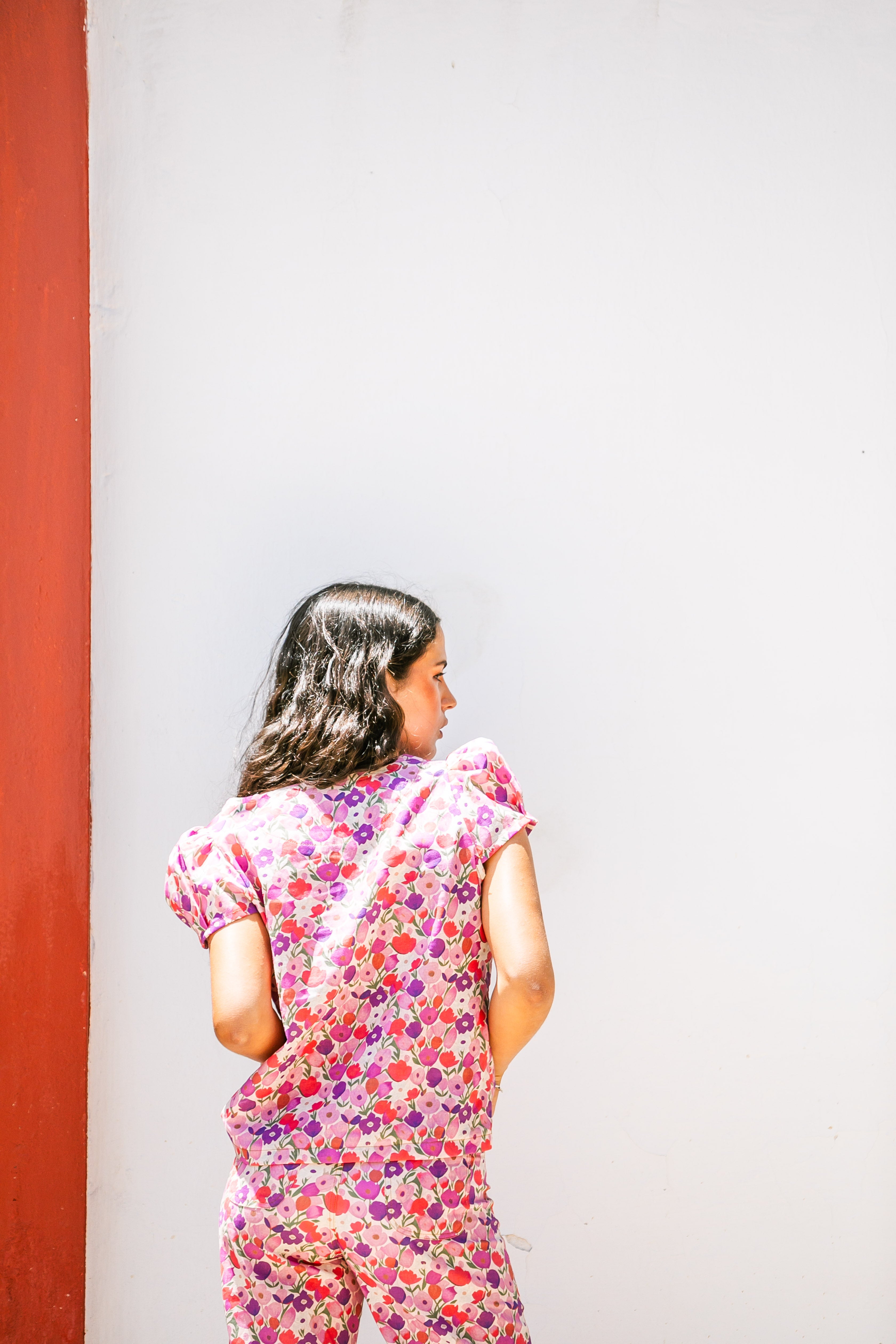 BLUSA TULIPANES LINO MORADA