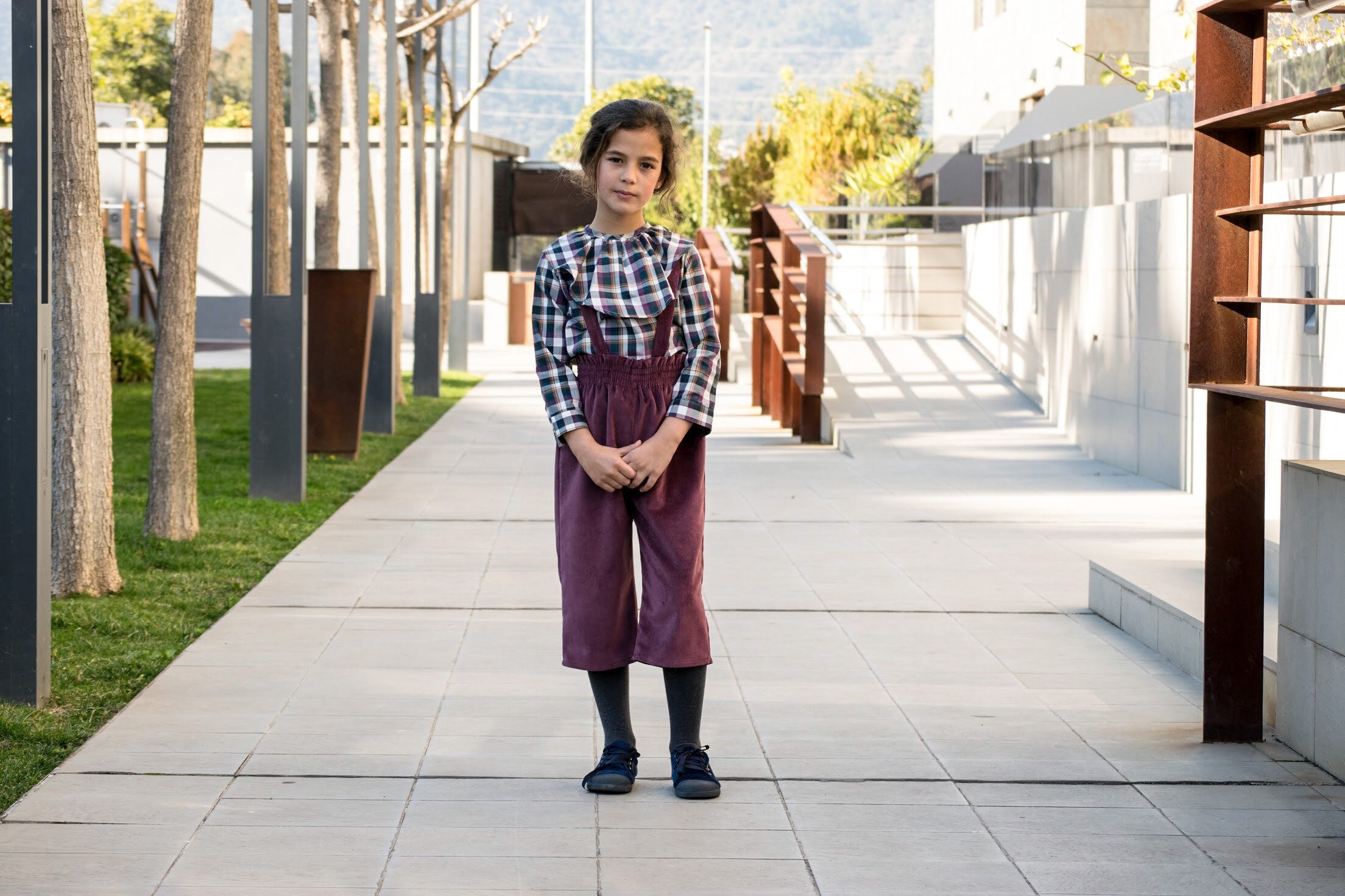 pantalon midi  pana rasada burdeos