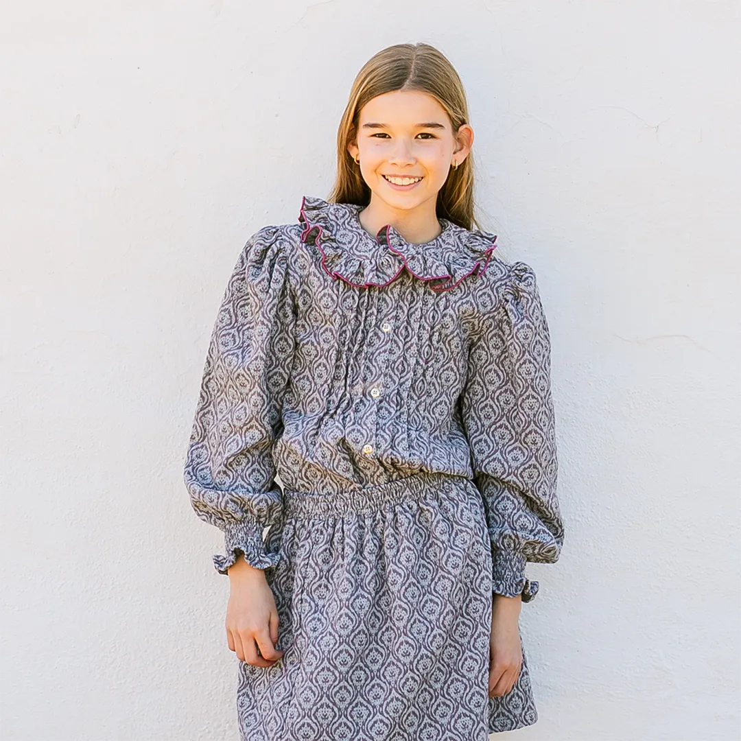 BLUSA ESCUDOS GRIS/BURDEOS NIÑA/TEEN