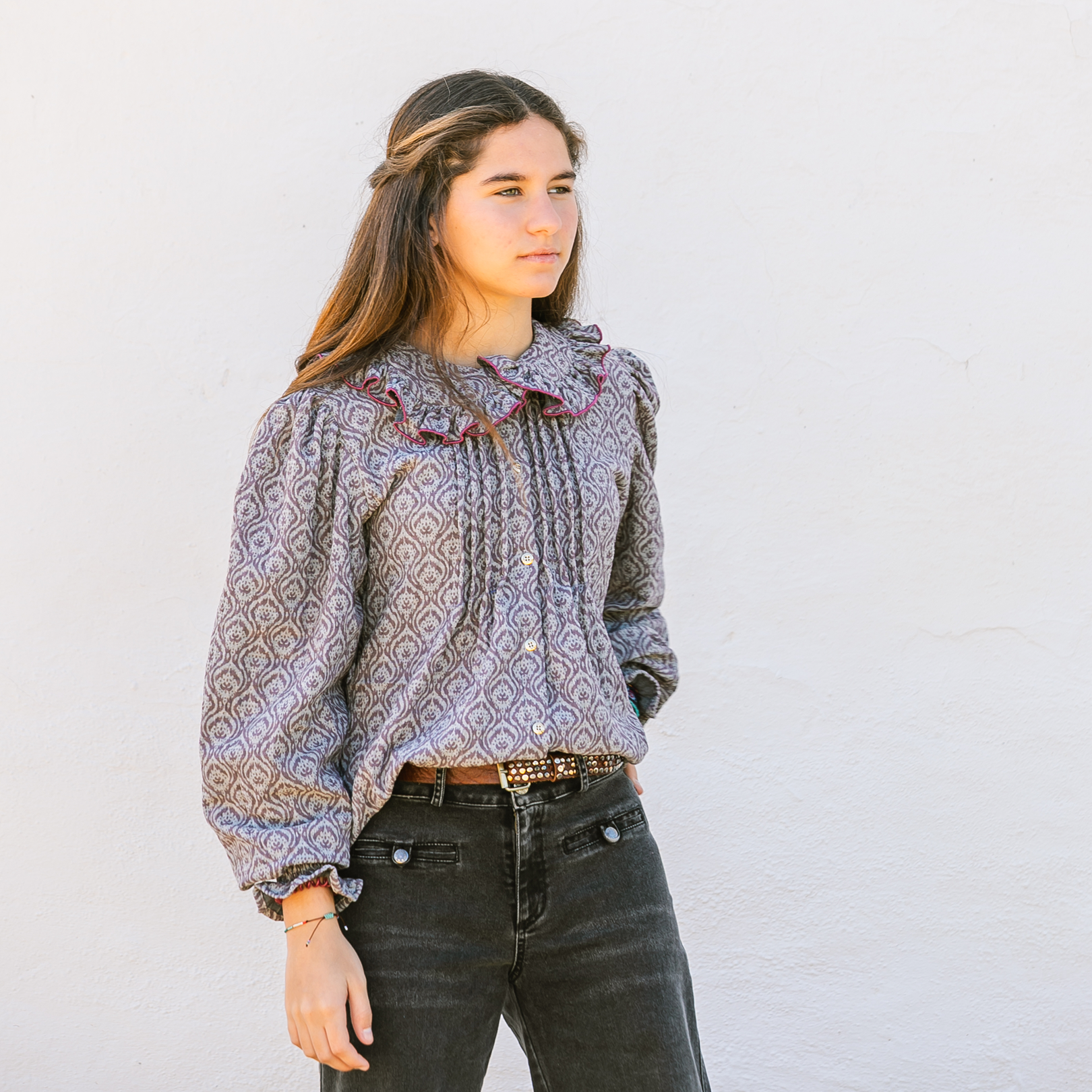 BLUSA ESCUDOS GRIS/BURDEOS NIÑA/TEEN