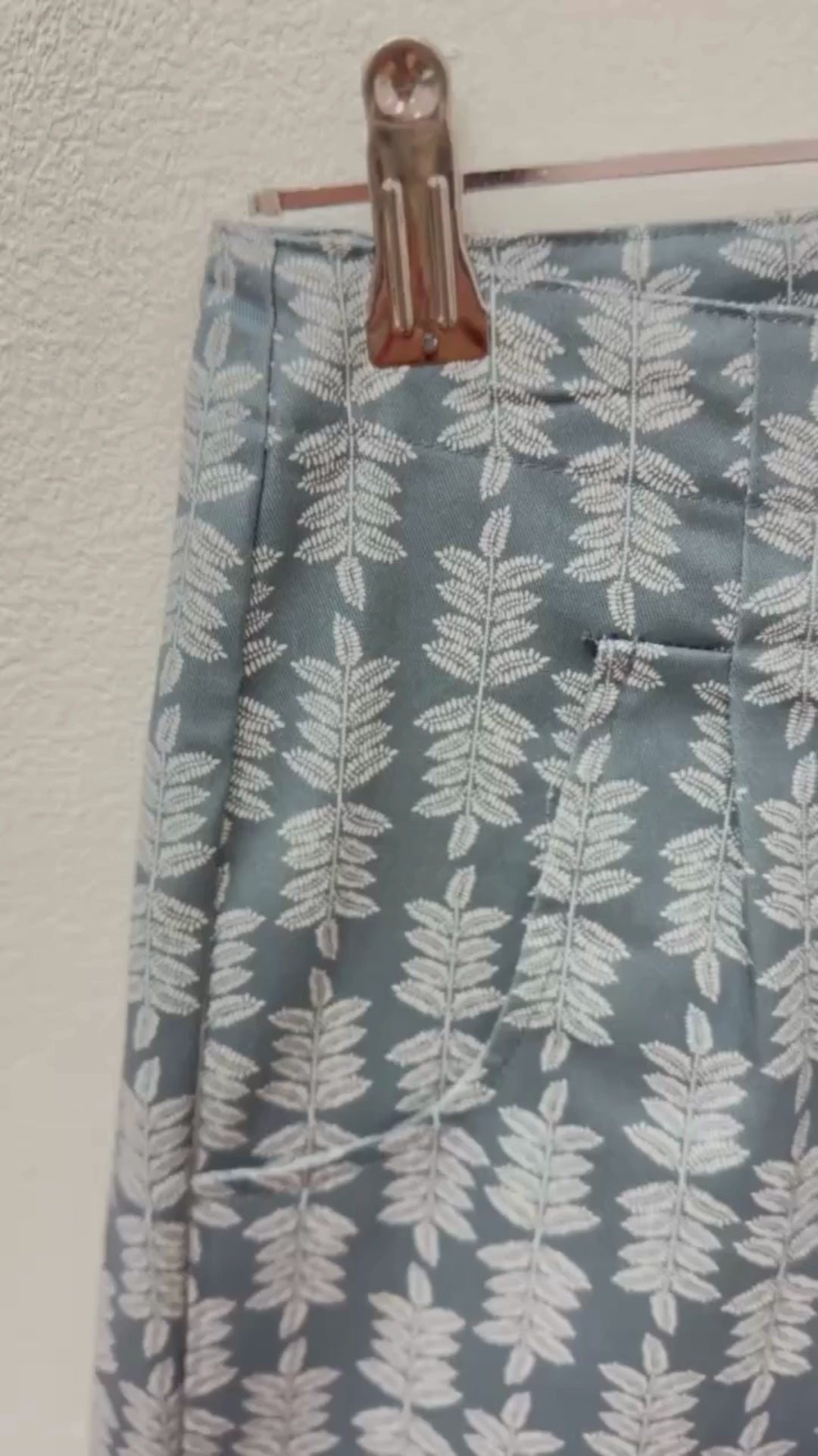 PANTALÓN RAMAS AZUL EMPOLVADO