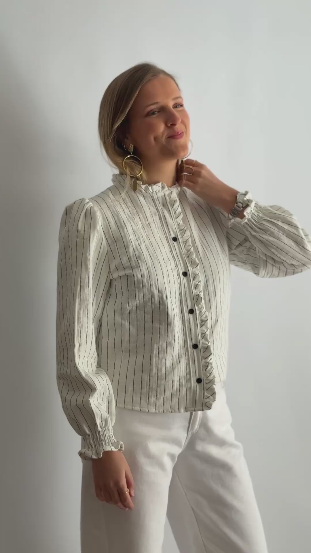 BLUSA BLANCA