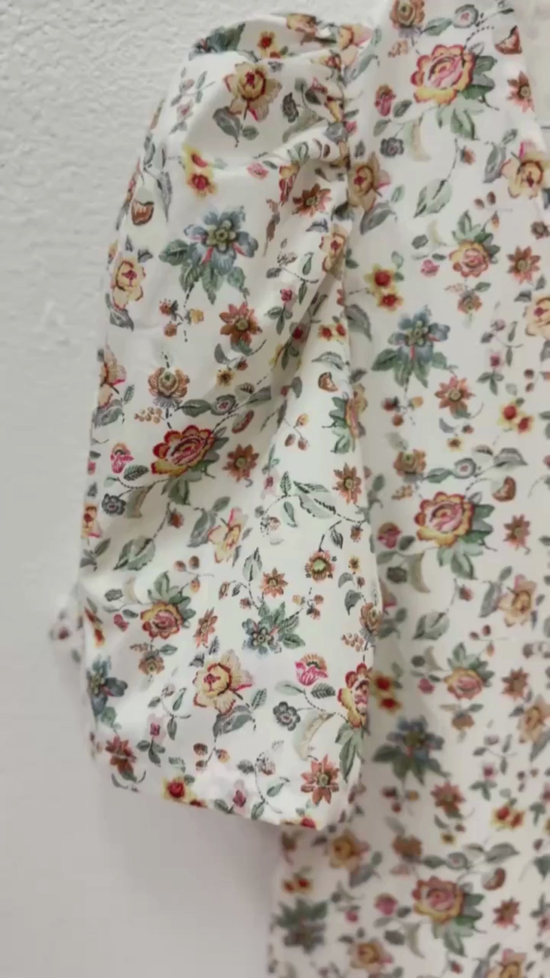 BLUSA VINTAGE FLORES